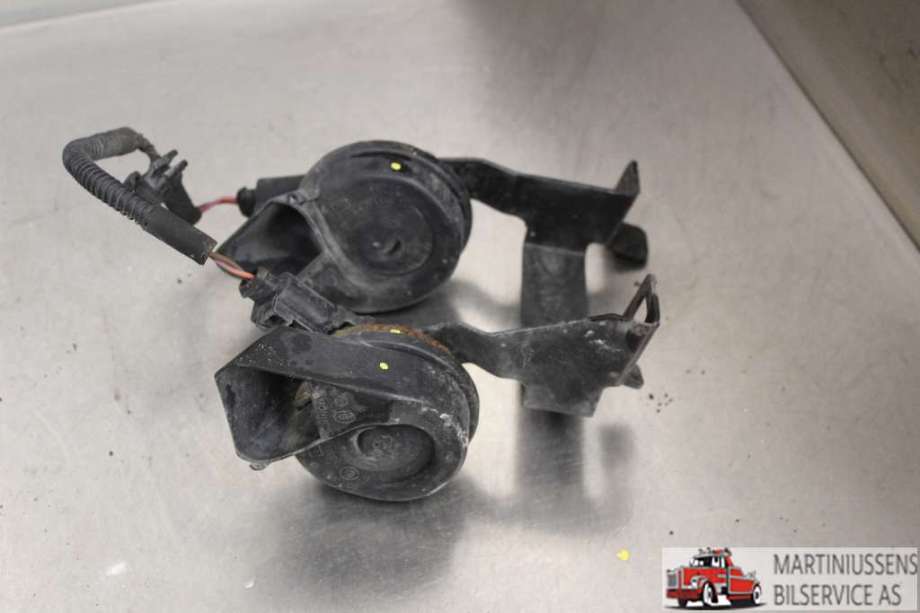 Horn/signalhorn til Audi A6 2011-2014 (Type IV, Fase 1) (C7) (C7) (AUDI|4H0 951 221 DYP TONE||4H0 951 223 HØY TONE)