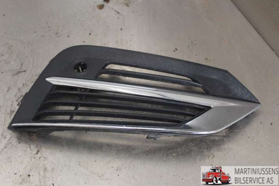 Grill høyre til Volvo XC60, 2017-->> (Type II)  (VOLVO|)