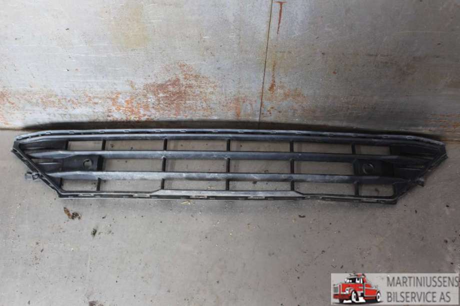 Grill midt til Volvo XC60, 2017-->> (Type II)  (VOLVO|)