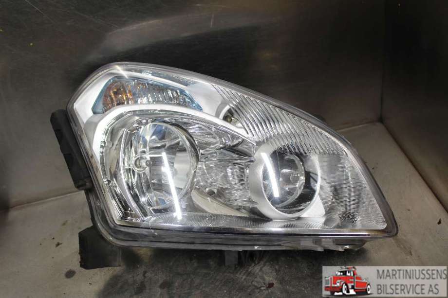Frontlykt høyre halogen til Nissan Qashqai 2007-2010 (Type I, Fase 1)  (NISSAN||26010 JD90A)