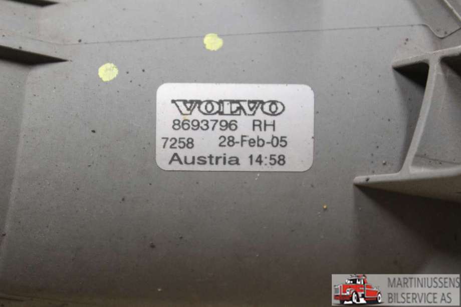 Tåkelykt høyre foran til Volvo XC90 2002-2006 (Type I, Fase 1)  (VOLVO||8693796)