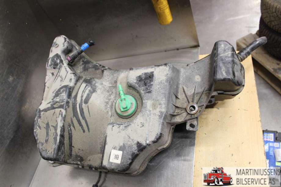 AdBlue tank til Renault Kangoo 2008-2021 (Type II)  (RENAULT||172A25422R)