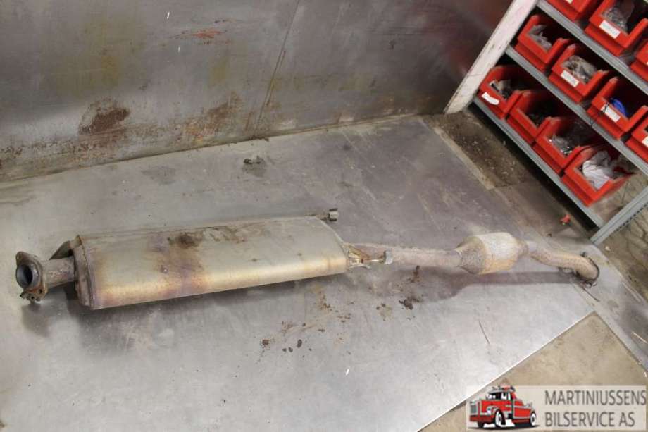 Eksos midtre til Toyota RAV4, 2013-2015 (Type IV, Fase 1)  (TOYOTA|)