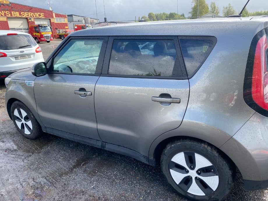 Dør venstre bak til Kia Soul, 2014-2019 (Type II)  (KIA|)