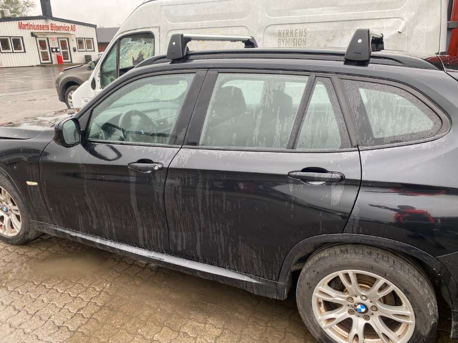 Dør venstre foran til BMW X1, 2009-2015 (E84) (E84) (BMW|)