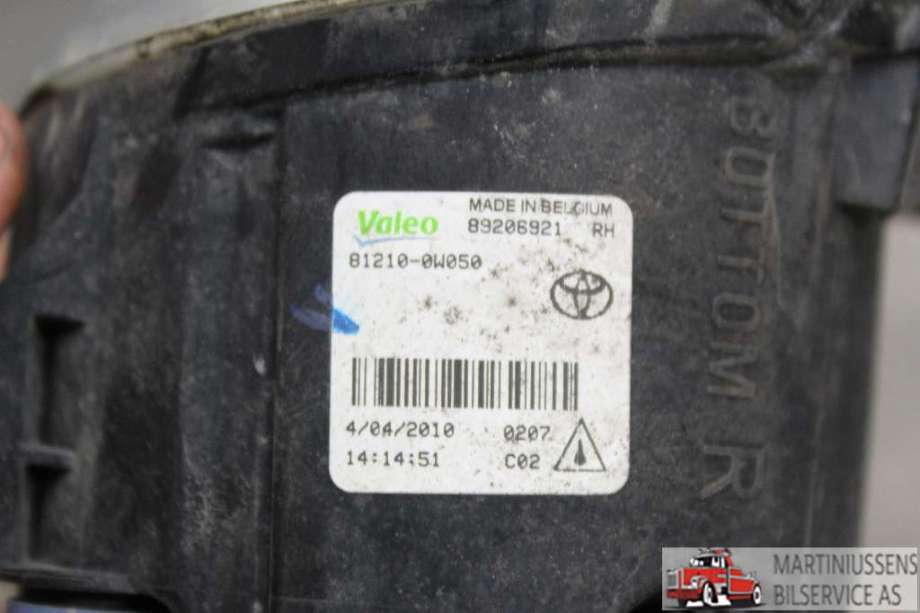 Tåkelykt høyre foran til Toyota RAV4 2009-2013 (Type III, Fase 2)  (TOYOTA||V81210-0W050)