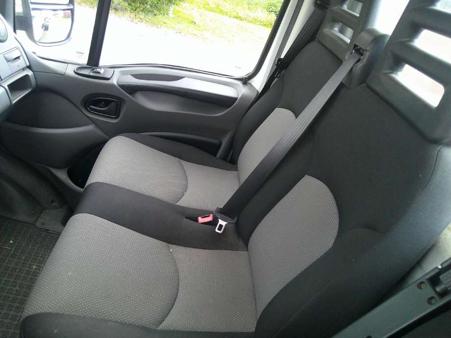 Sete foran høyre til Iveco Daily, 2011-2014 (Type V)  (3310|)