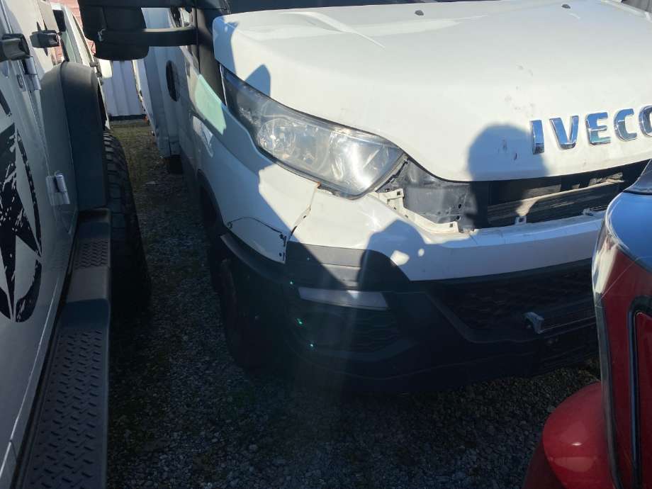 Skjerm høyre foran til Iveco Daily, 2014-->> (Type VI)  (IVECO|)