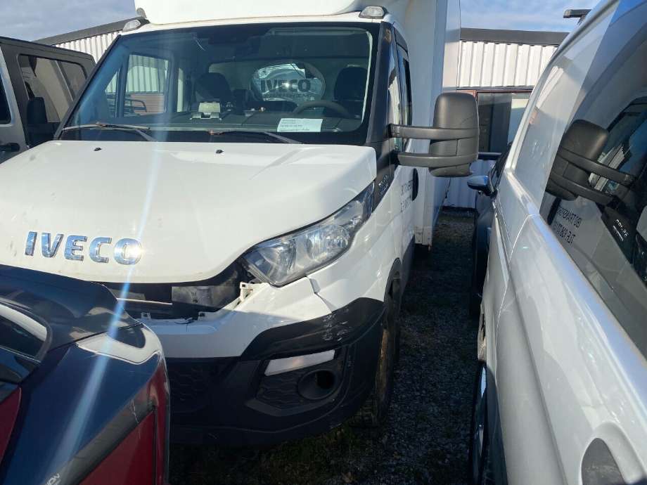 Frontlykt venstre halogen til Iveco Daily, 2014-->> (Type VI)  (IVECO|)