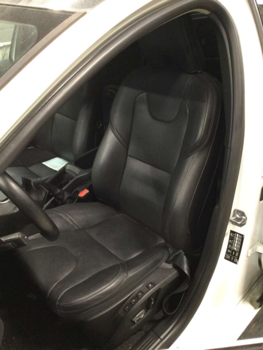 Sete foran venstre til Volvo V40, 2012-2019  (VOLVO|)
