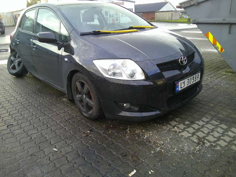 Støtfanger foran til Toyota Auris 2007-2010 (Type I, Fase 1)  (TOYOTA|)
