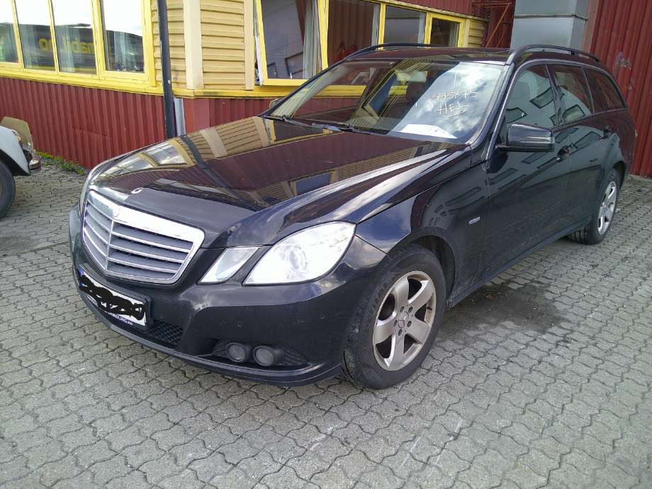 Støtfanger foran til Mercedes E-Klasse, 2009-2013 (Fase 1) (W212) (W212) (MERCEDES|)