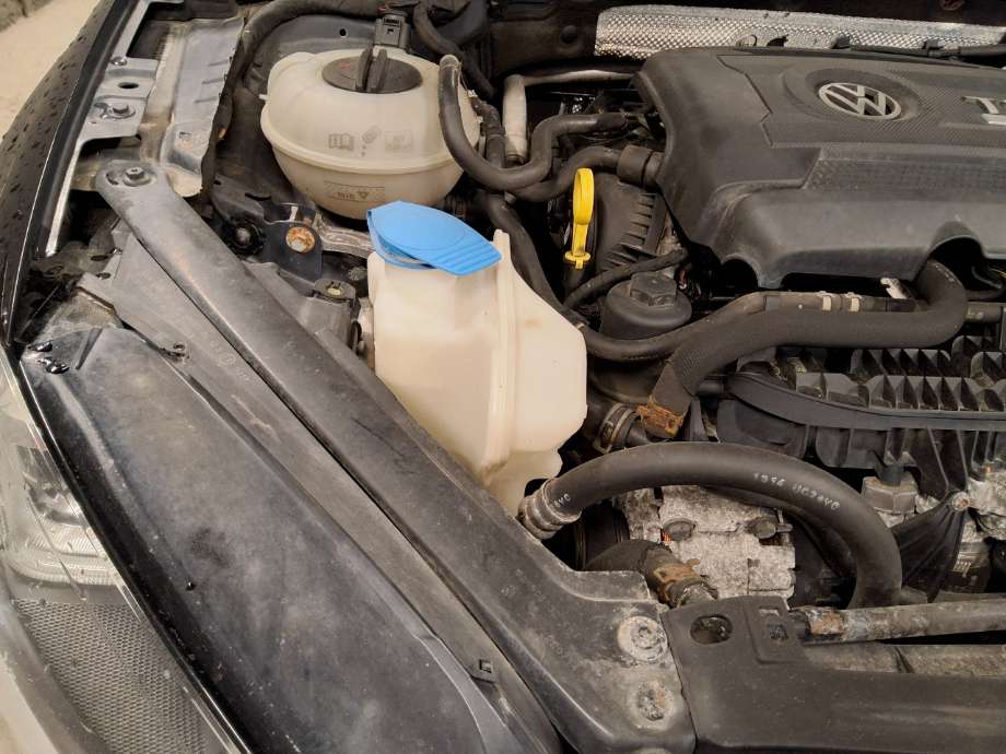 Spylertank til VW Golf VII, 2012-2017 (Fase 1)  (VOLKSWAGEN|)