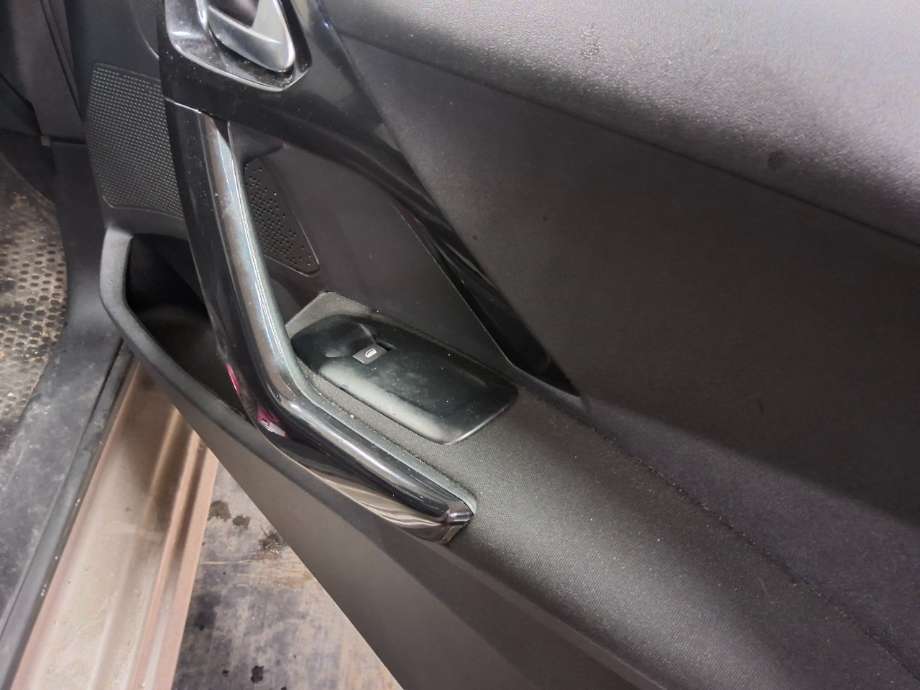 Bryter ruteheis til Peugeot 208, 2012-2019 (Type I)  (PEUGEOT|)