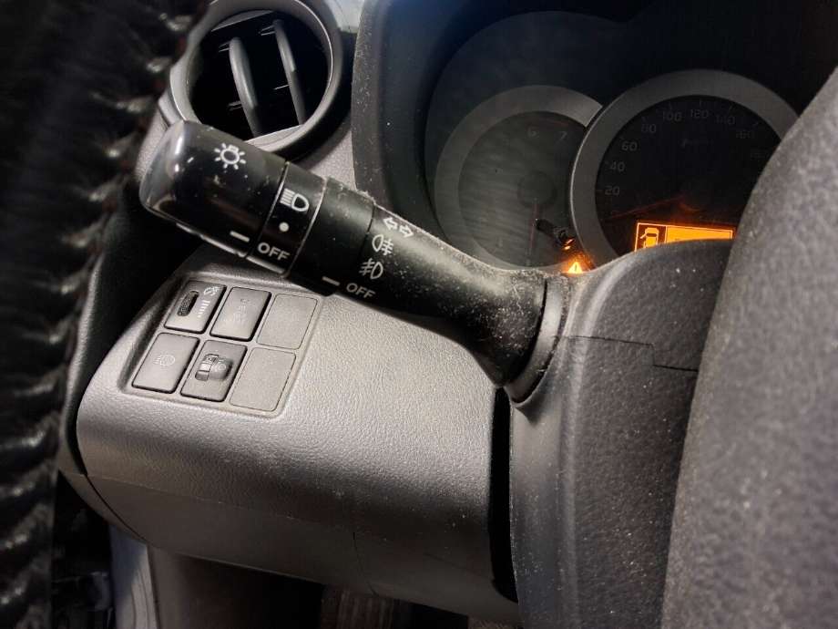 Bryter blink til Toyota RAV4 2006-2009 (Type III, Fase 1) (TOYOTA|)