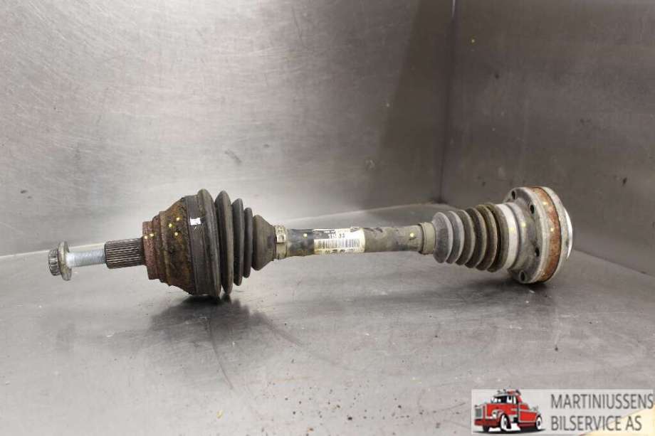 Drivaksel venstre foran til VW Golf V, Combi, 2003-2008  (VOLKSWAGEN|)