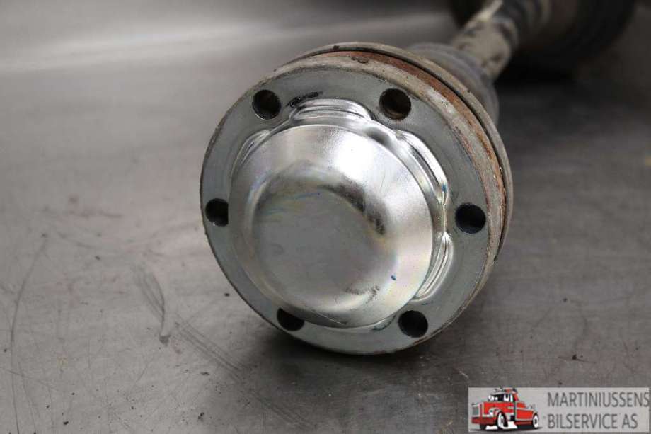Drivaksel venstre foran til VW Golf V, Combi 2003-2008  (VOLKSWAGEN||800|1K0 407 271 BJ)