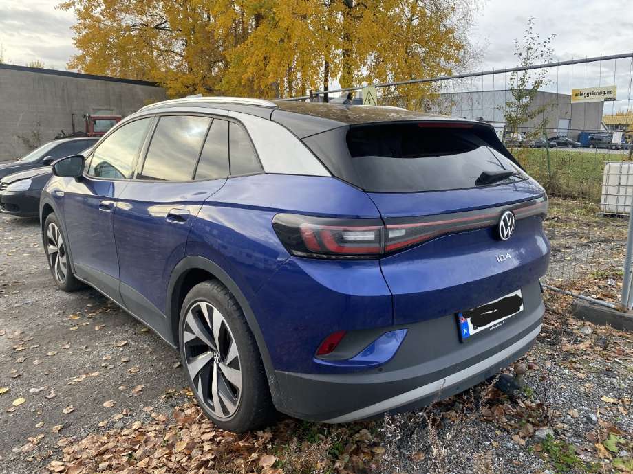 Skjerm venstre foran til VW ID.4 2020-->>  (VOLKSWAGEN|)
