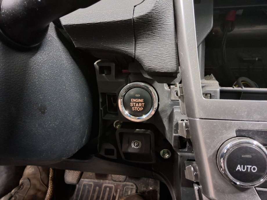Bryter start/stopp til Toyota Avensis, 2009-2015 (Type III, Fase 1)  (TOYOTA|8961102013)