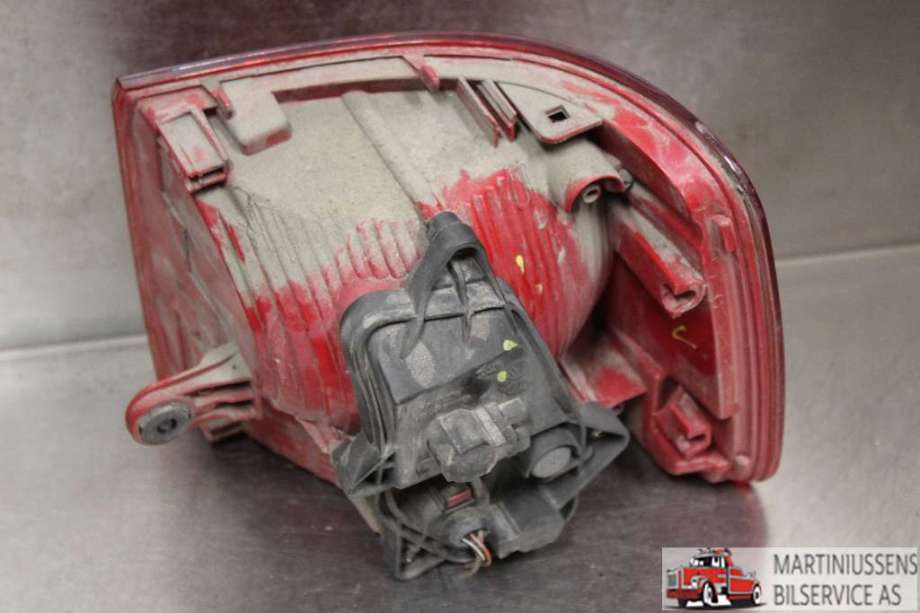 Baklykt venstre til VW Touran 2010-2015 (Type I, Fase 3)  (VOLKSWAGEN|1T0 945 095 R|)