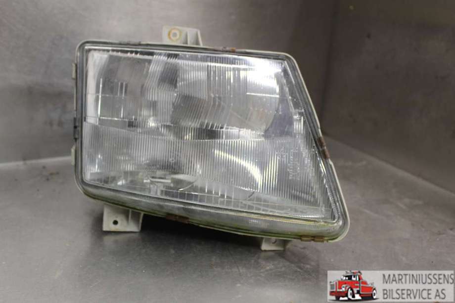 Frontlykt høyre halogen til Mercedes Vito/Viano, 1996-2003 (W638) (W638) (MERCEDES|)