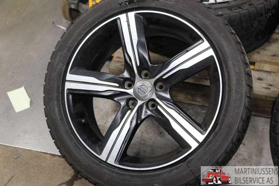 Felgsett aluminium til Volvo V90 / V90 CC / S90 2016-->>  (VOLVO||8X18 ET 42|31445302)