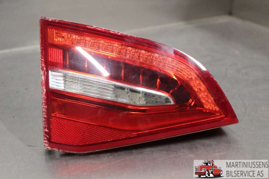 Baklykt venstre indre til Audi A4 2007-2014 (Type IV) (B8) (B8) (AUDI||11S 8K9.945.093.E)