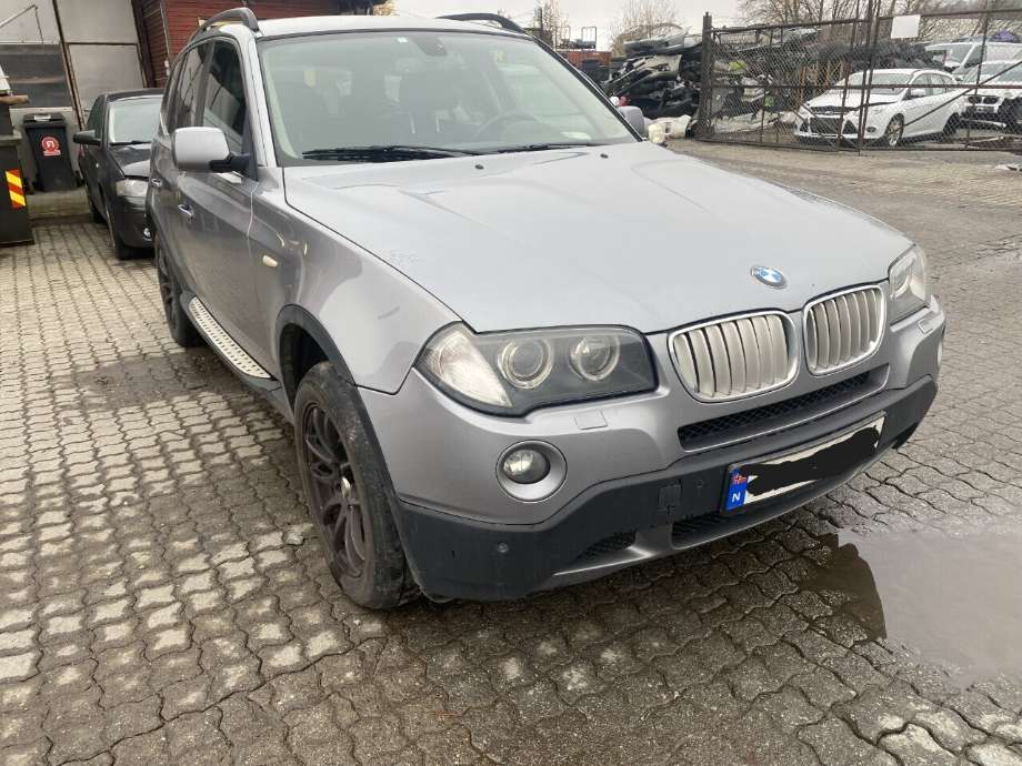 Skjerm høyre foran til BMW X3, 2007-2010 (Fase 2) (E83) (E83) (BMW|)