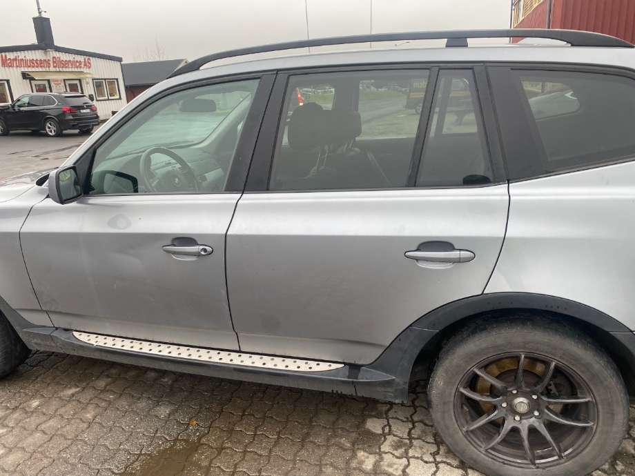 Dør venstre foran til BMW X3, 2007-2010 (Fase 2) (E83) (E83) (BMW|)
