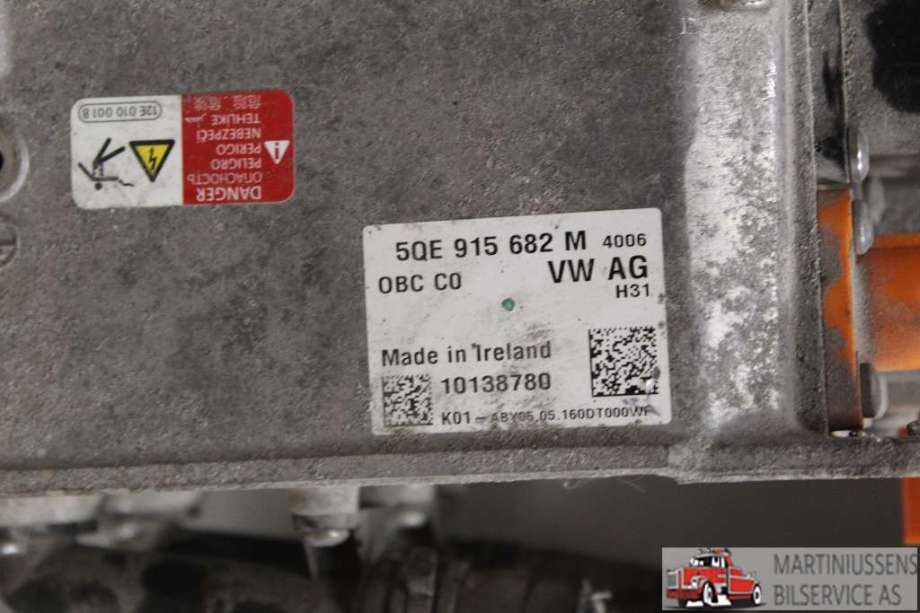 Batterilader (OBC - On Board Charger) til VW Passat 2015-2019 (Fase 1) (B8) (B8) (VOLKSWAGEN||5QE 915 682 M)