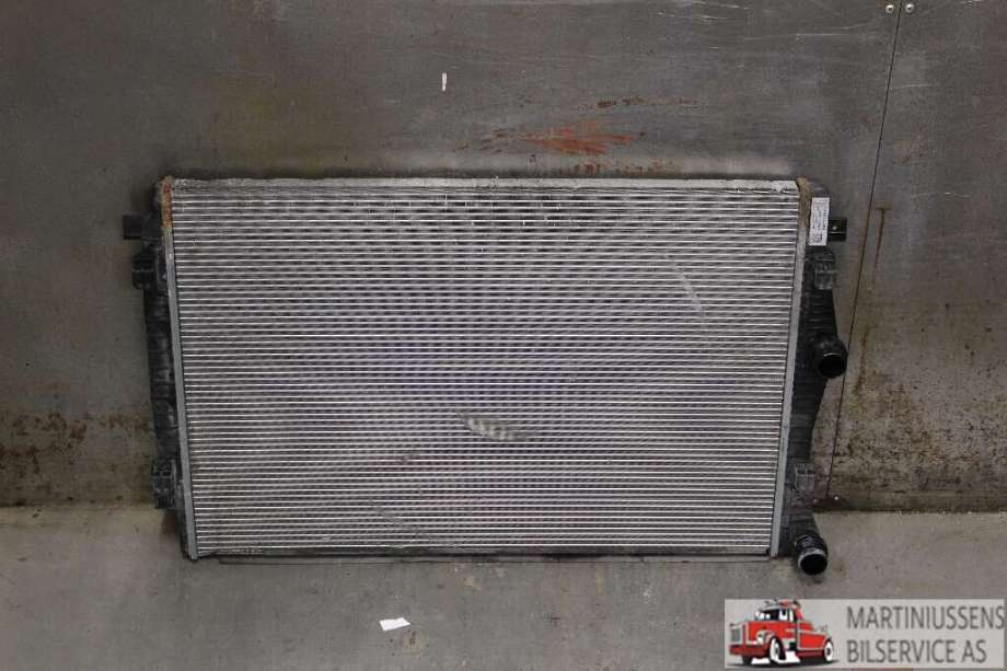 Radiator (automat gir) til VW Passat, 2015-2019 (Fase 1) (B8) (B8) (VOLKSWAGEN|)