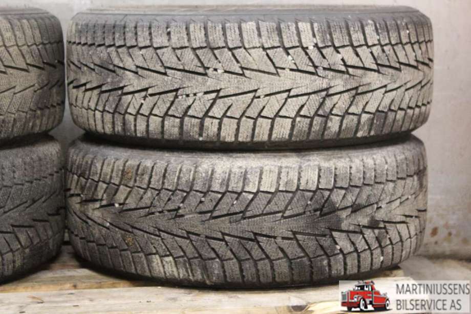 Dekk til Annet Dekk vinter piggfri 0-->>  (HAKKAPELIITTA R3|-5MM|HANKOOK)