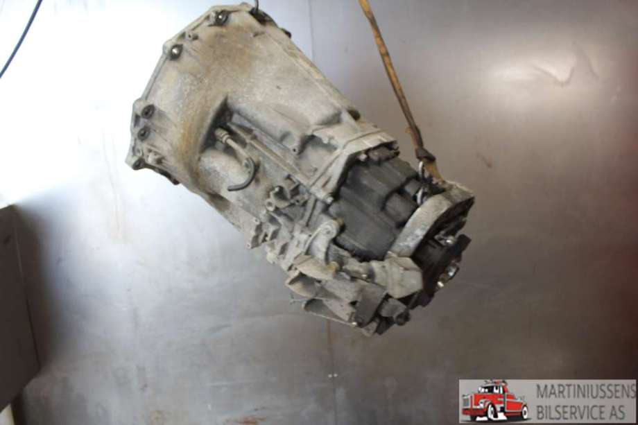 Girkasse manuell 6-trinn til VW Crafter 2006-2011 (Type I, Fase 1)  (VOLKSWAGEN||0B7 300 040 AX)