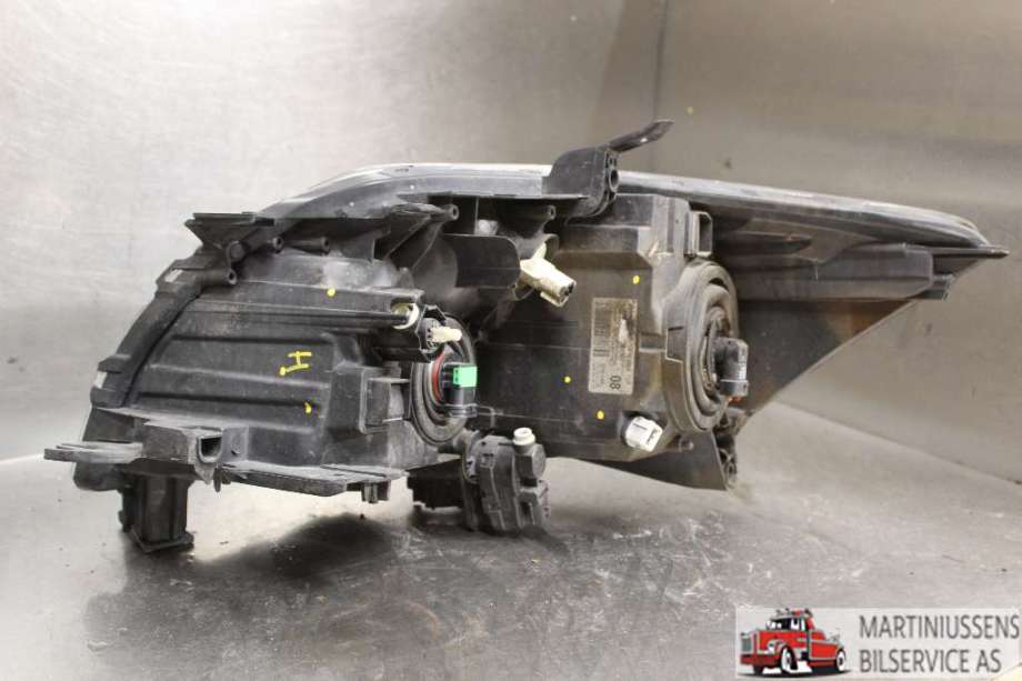 Frontlykt høyre halogen til Toyota Auris 2007-2010 (Type I, Fase 1)  (TOYOTA|)
