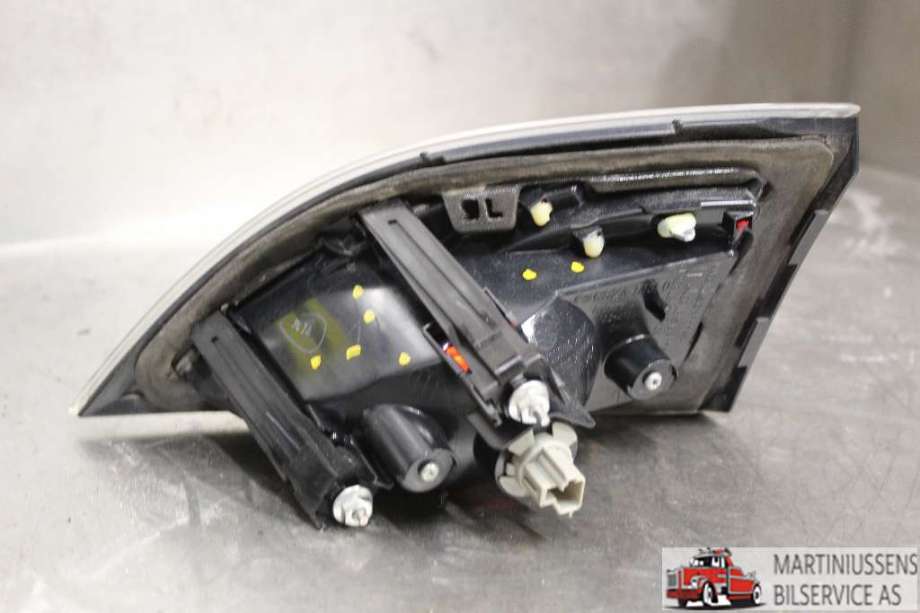 Baklykt venstre indre til Mazda 6 2010-2013 (Type II, Fase 2)  (MAZDA||GS2A-513F0)