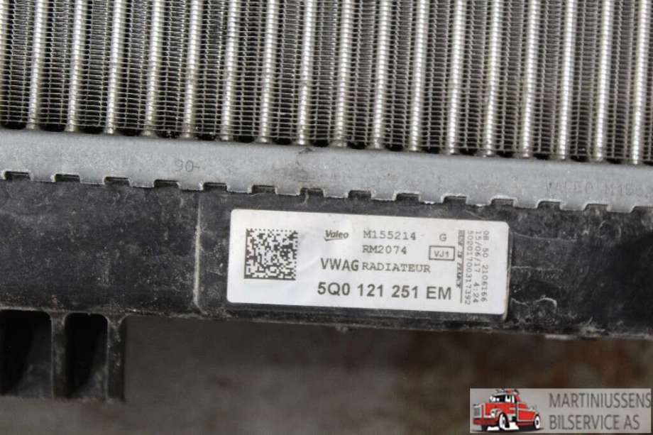 Radiator (manuell gir) til VW Golf VII 2017-2020 (Fase 2)  (VOLKSWAGEN||5Q0 121 251 EM)