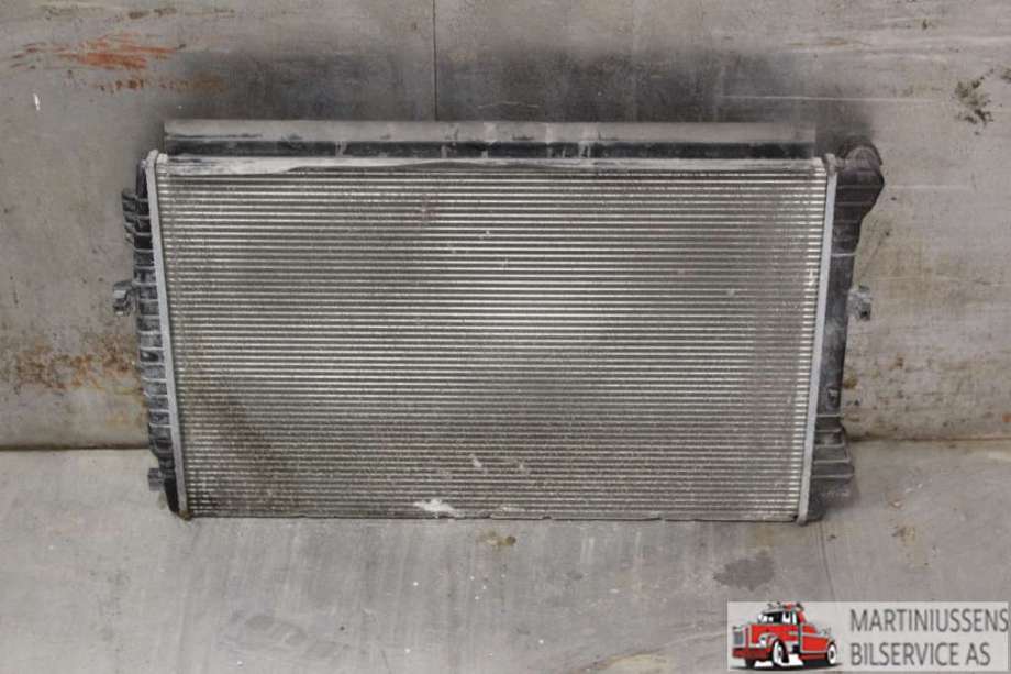 Radiator (manuell gir) til VW Golf VII 2017-2020 (Fase 2)  (VOLKSWAGEN||5Q0 121 251 EM)