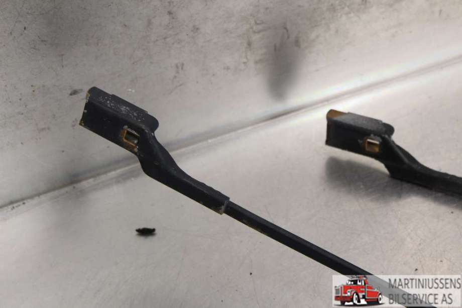 Viskerarmer frontrute til VW Caddy 2004-2010 (Type III, Fase 1)  (VOLKSWAGEN|)