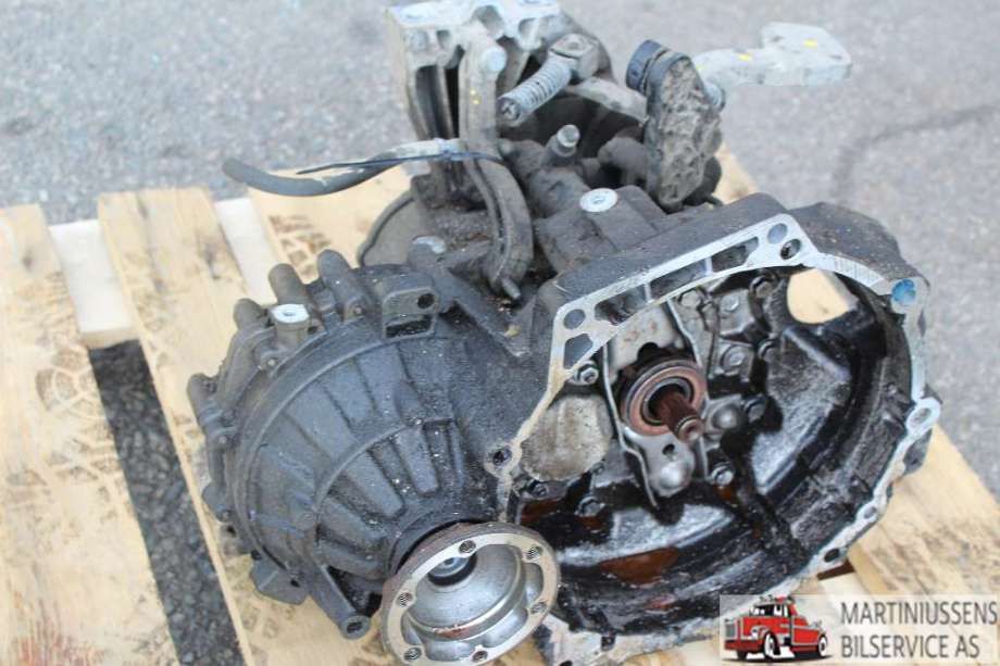 Girkasse manuell til VW Caddy 2015-2020 (Type III, Fase 3)  (VOLKSWAGEN|QYF|)