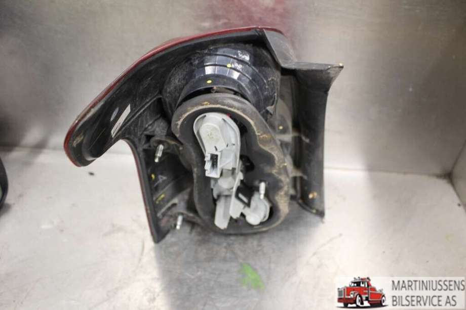 Baklykt høyre til Toyota Avensis 2003-2008 (Type II)  (TOYOTA|)