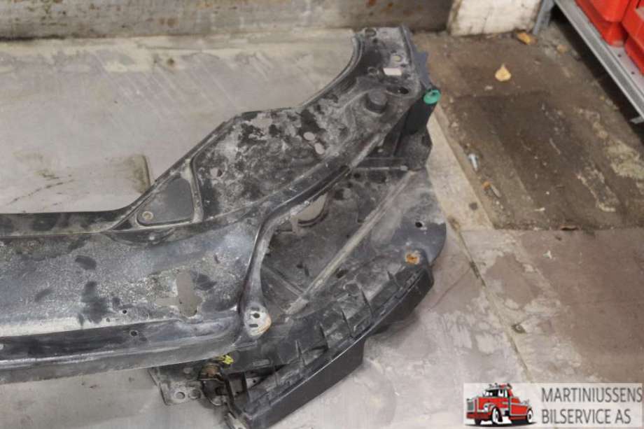 Frontplate til Volvo V70 2007-2013 (Type III, Fase 1)  (VOLVO|31335558|)