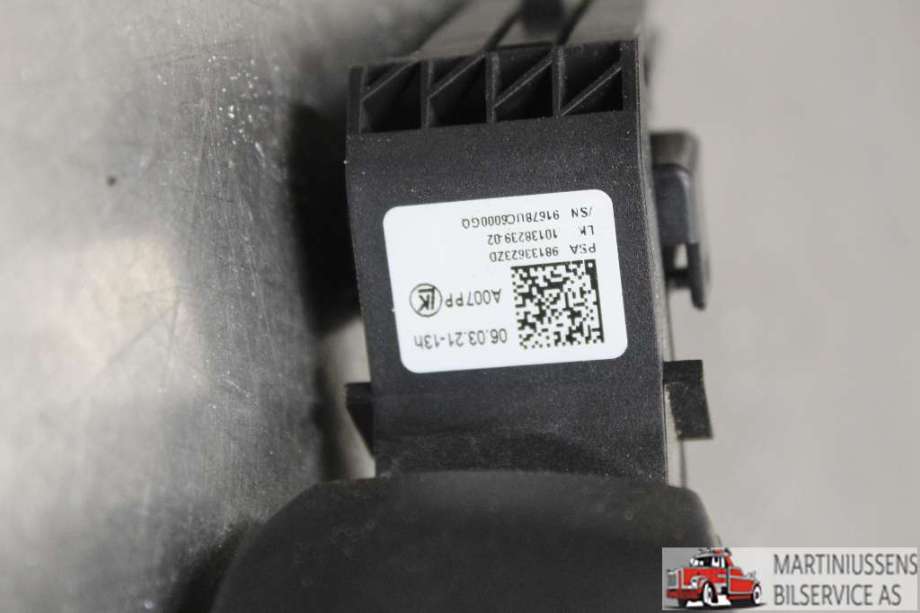 Bryter cruise control til Peugeot 2008 2019-->> (Type II)  (PEUGEOT||98133623ZD)