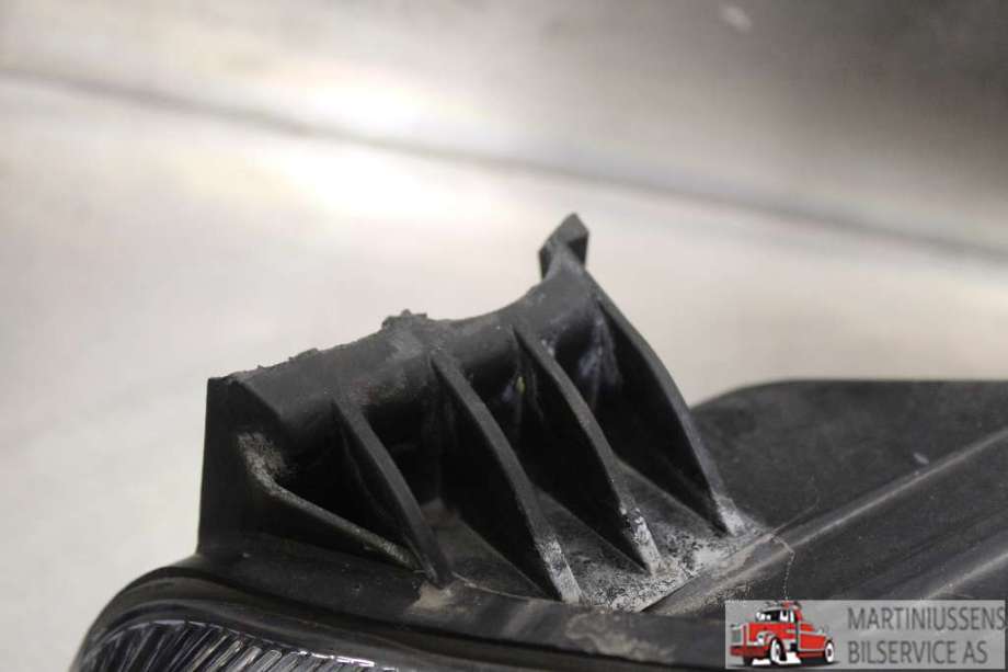 Frontlykt venstre halogen til Ford Focus 2018-->> (Type IV)  (FORD||JX7B-13W030-CE)