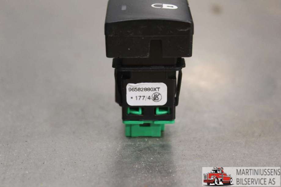 Bryter diverse til Peugeot Partner 2008-2015 (Type II, Fase 1)  (PEUGEOT||96582880XT)