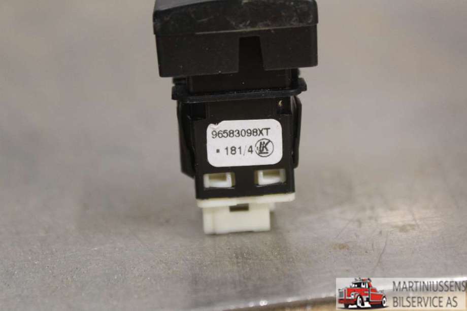 Bryter diverse til Peugeot Partner 2008-2015 (Type II, Fase 1)  (PEUGEOT||96583098XT)