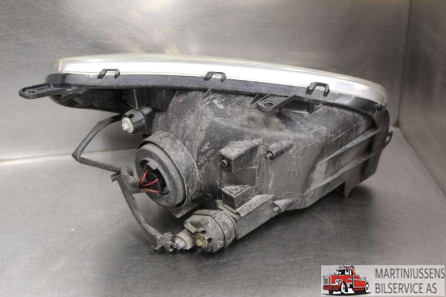 Frontlykt venstre halogen til Toyota RAV4 2000-2006 (Type II)  (TOYOTA|)