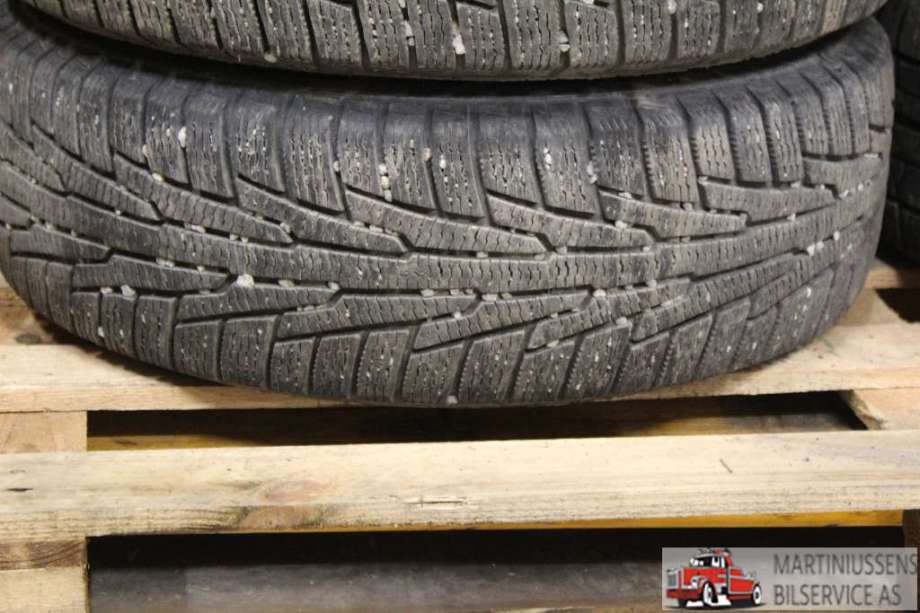 Dekk til Annet Dekk vinter piggfri 0-->>  (NORDMAN RS2|-8MM|NOKIAN)