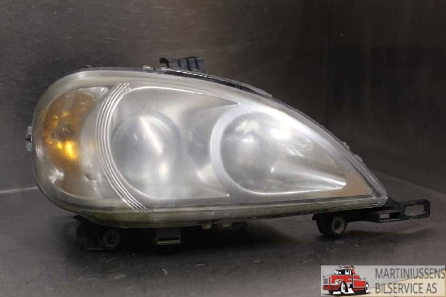 Frontlykt høyre xenon til Mercedes ML, 1997-2005 (W163) (W163) (MERCEDES|)