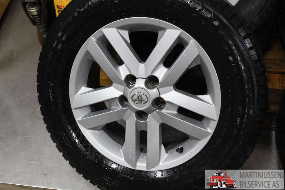 Felgsett aluminium til Toyota RAV4 2006-2009 (Type III, Fase 1) (TOYOTA||7X17 ET45)