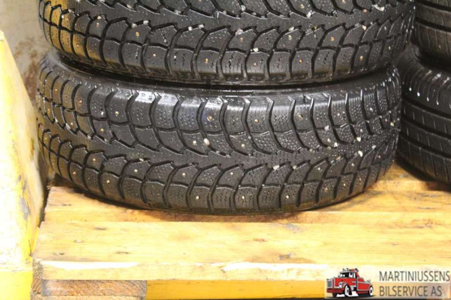 Dekk til Annet Dekk vinter pigg 0-->>  (|-8MM|ROVELO RWS-677)